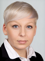 <b>Juliane Hartmann</b> referiert auf der #OMCap14 über „Abbrecher-Analysen <b>...</b> - Hartmann_Juliane1